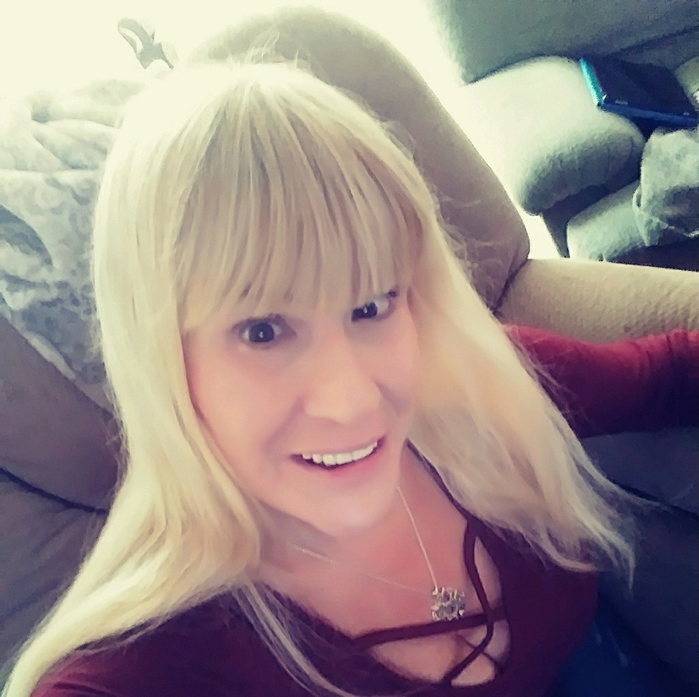 Meet your Posher, Beth